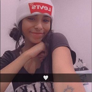 Meet your Posher, Veronica